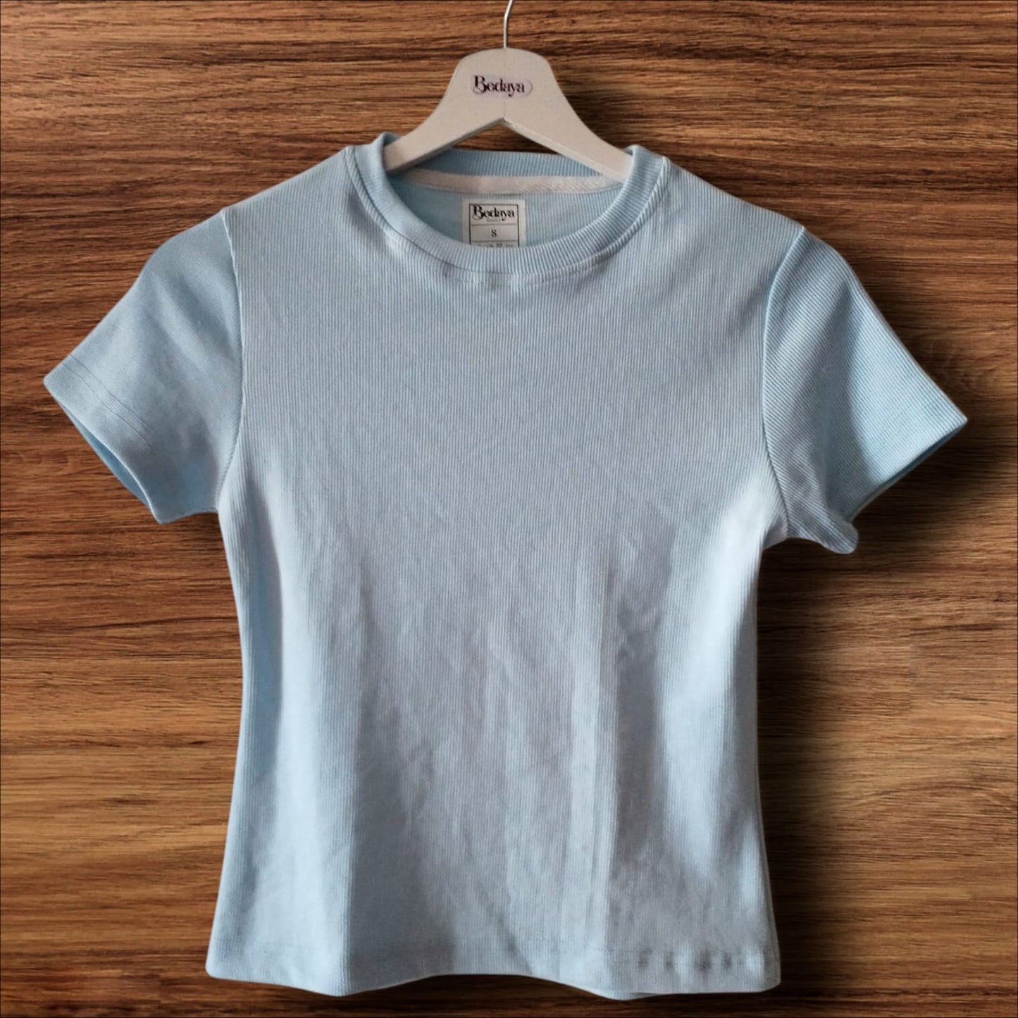 Short Sleeve Basic top - Bedaya Moda short-sleeve basic T-shirt with a relaxed fit."
