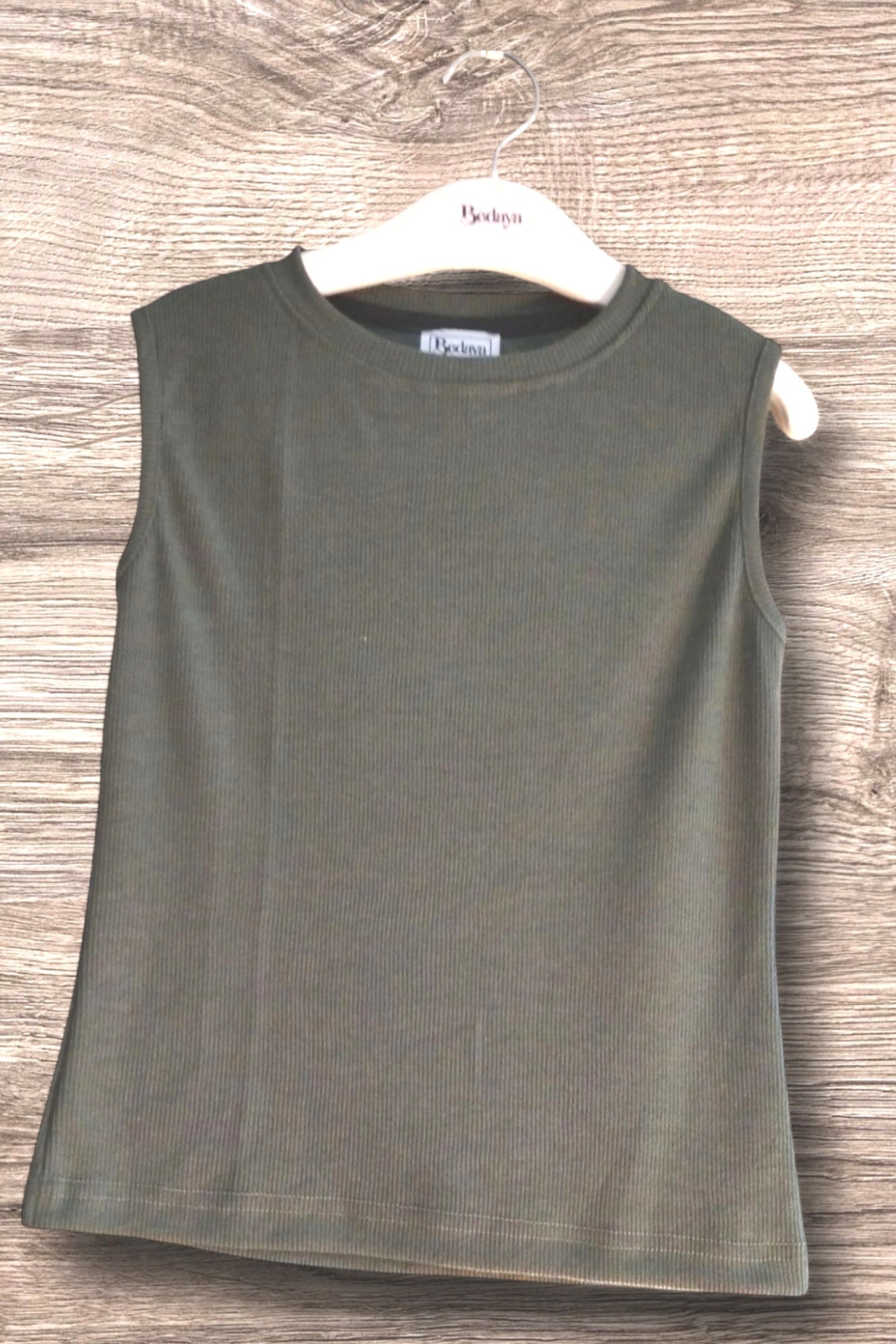 No Sleeve cotton basic top - Bedaya Moda